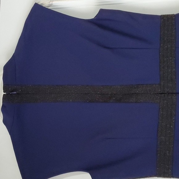 Dress - Picture 6 of 8